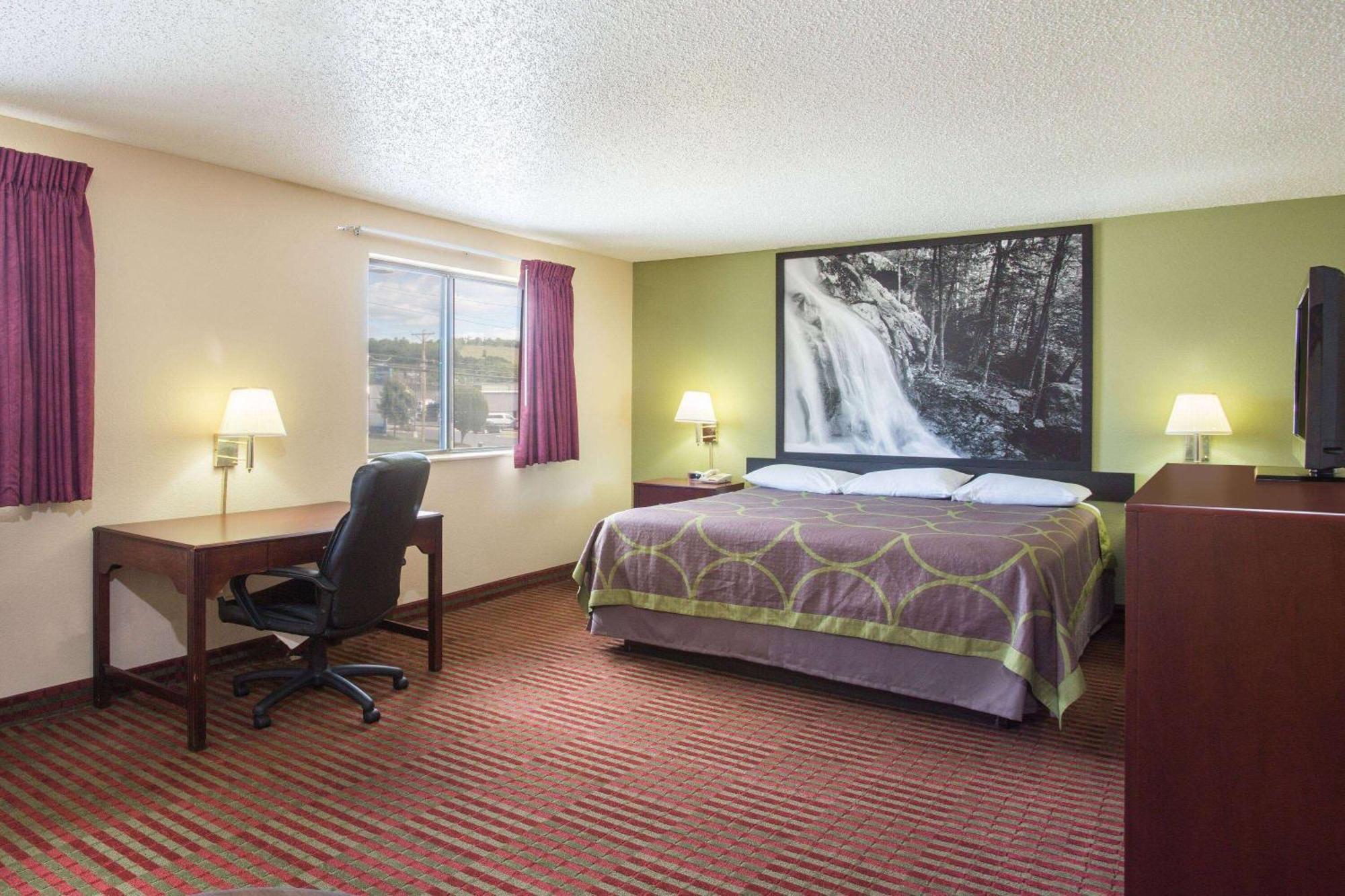 Super 8 By Wyndham Harrisonburg Motel Екстериор снимка