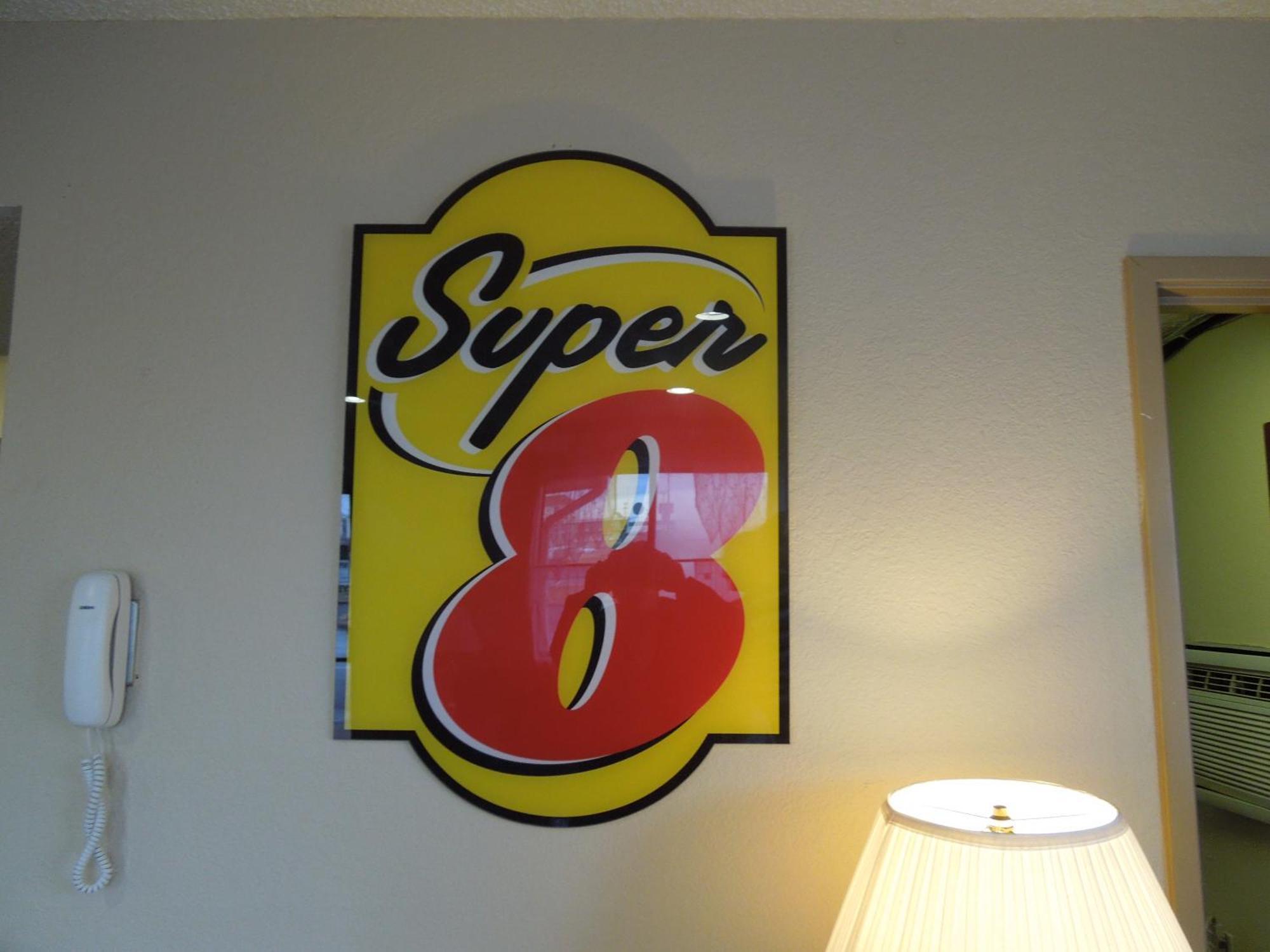 Super 8 By Wyndham Harrisonburg Motel Екстериор снимка