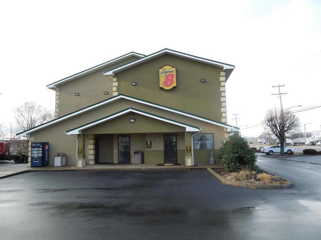 Super 8 By Wyndham Harrisonburg Motel Екстериор снимка